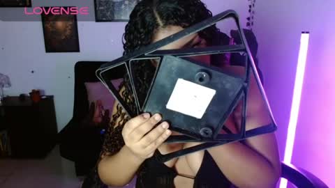 Snapshot of anakiss1 chatting on May 17, 2026, 11:45 pm help me to get 100 thumps up online show from May 17, 2026, 11:45 pm