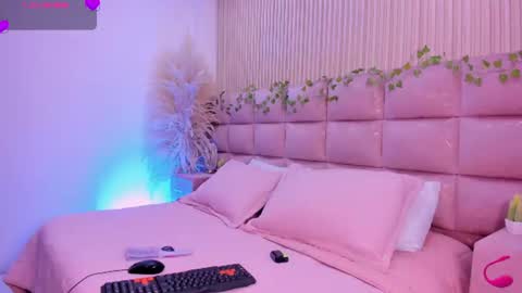Ana online show from June 17, 2026, 3:31 am