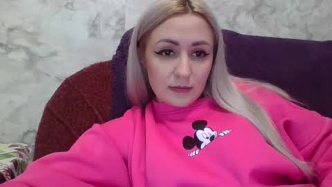 analqueen2024 online show from December 30, 2024, 1:47 pm