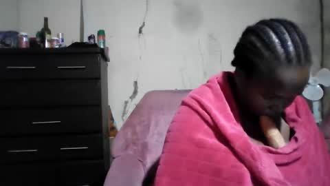 Snapshot of analslut1987 chatting on May 2, 2026, 12:26 am analslut1987 online show from May 2, 2026, 12:26 am