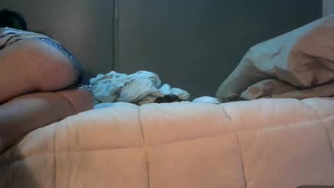 kinkylilanalslut online show from December 31, 2024, 6:05 am