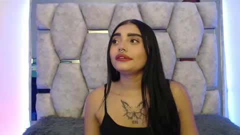 Snapshot of analymilles chatting on October 24, 2025, 10:17 pm analymilles online show from October 24, 2025, 10:17 pm