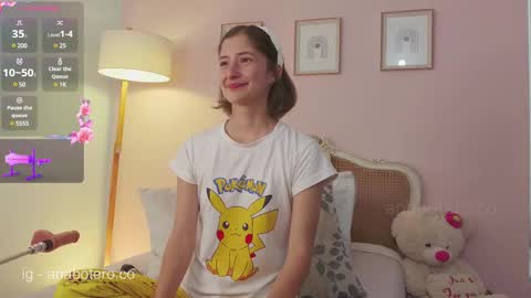 Ana Mara Botero online show from March 12, 2025, 7:38 pm