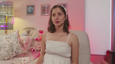 Ana Mara Botero online show from September 25, 2025, 8:23 pm