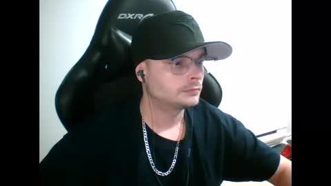 Snapshot of anarchyy1994 chatting on March 7, 2026, 10:56 am anarchyy1994 online show from March 7, 2026, 10:56 am