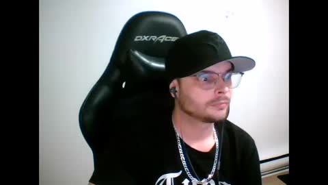 Snapshot of anarchyy1994 chatting on March 18, 2026, 9:01 am anarchyy1994 online show from March 18, 2026, 9:01 am