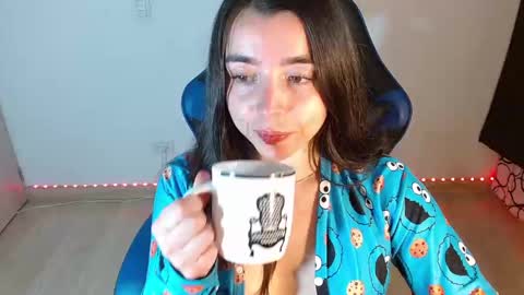 ana 3 online show from September 16, 2025, 1:06 am