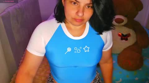 Snapshot of anaspark chatting on May 17, 2026, 9:33 pm Ana online show from May 17, 2026, 9:33 pm