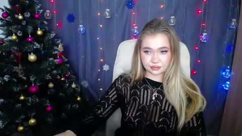 anastacyyellig online show from December 16, 2024, 11:07 pm