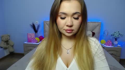 anastacyyellig online show from January 29, 2025, 8:40 am