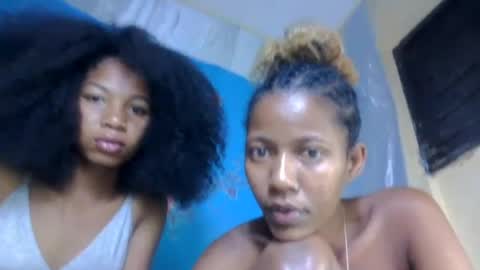 anathaliiie online show from July 25, 2026, 7:11 pm