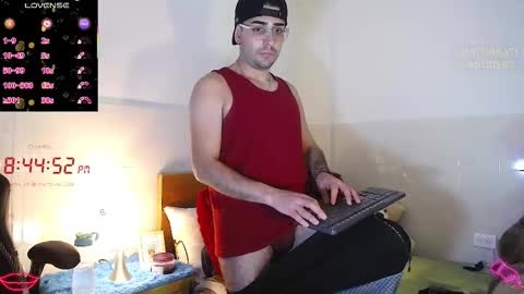 Snapshot of andders_ chatting on March 25, 2026, 1:44 am Anders online show from March 25, 2026, 1:44 am