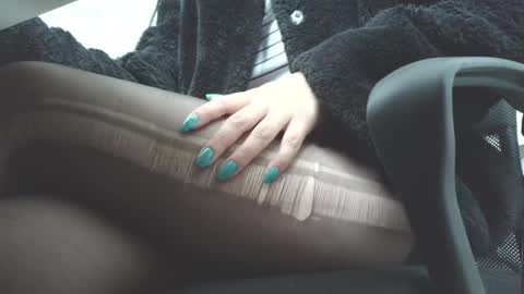 Snapshot of anddrea_ chatting on May 27, 2026, 11:40 am online show from May 27, 2026, 11:40 am