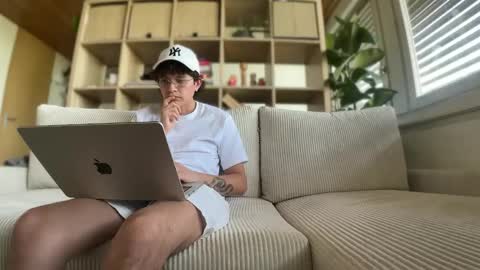 Tell Me  ANDRESS ----- online show from September 16, 2025, 12:28 pm