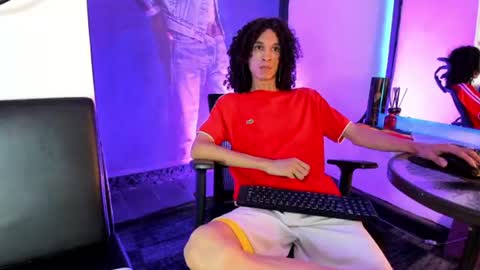 anddy_hugecock online show from July 12, 2026, 7:49 pm