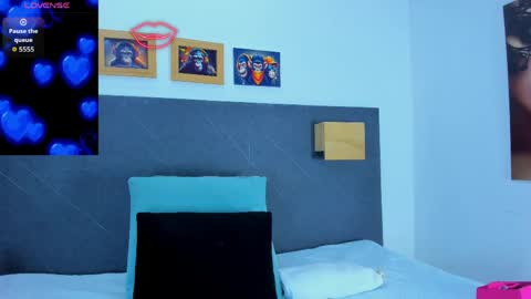 Andrea online show from April 10, 2026, 12:21 pm