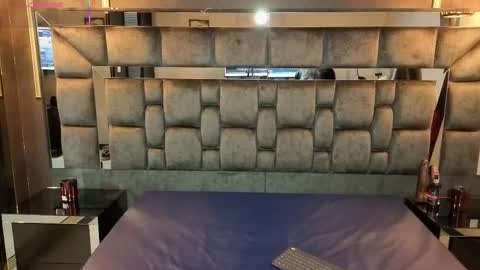 andiejones online show from November 11, 2025, 12:38 pm