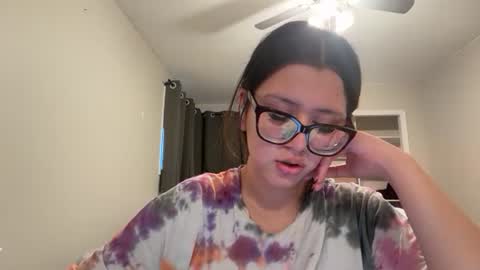 anditspinkxo online show from June 15, 2026, 4:25 am