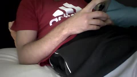 Snapshot of andr033ee chatting on July 27, 2026, 12:23 pm andr033ee online show from July 27, 2026, 12:23 pm