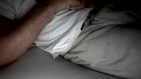 Snapshot of andr033ee chatting on August 6, 2026, 9:49 pm andr033ee online show from August 6, 2026, 9:49 pm