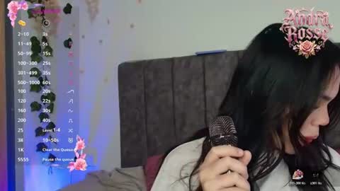 Andra de la Rosse online show from July 27, 2026, 1:23 am