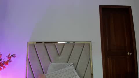 Andra Cyrus online show from February 9, 2025, 2:07 pm