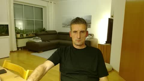Snapshot of andre029 chatting on November 28, 2025, 9:17 pm Name online show from November 28, 2025, 9:17 pm