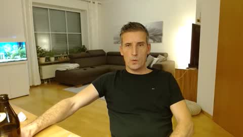 Snapshot of andre029 chatting on November 30, 2025, 3:38 pm Name online show from November 30, 2025, 3:38 pm