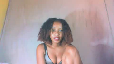 Snapshot of andre415913 chatting on March 2, 2026, 5:19 am andre415913 online show from March 2, 2026, 5:19 am