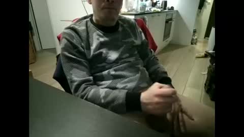 Snapshot of andre7760 chatting on October 10, 2025, 8:08 pm my skyp ericson1976 online show from October 10, 2025, 8:08 pm