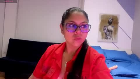 Snapshot of andre_milf chatting on July 29, 2026, 12:31 am ANDREA online show from July 29, 2026, 12:31 am
