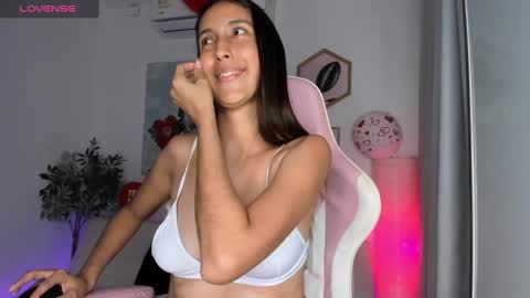 A l e online show from February 11, 2025, 12:06 am