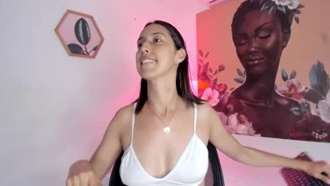 A l e online show from December 15, 2025, 7:18 pm