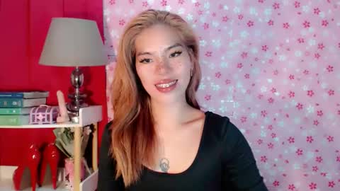 andrea06121998 online show from October 7, 2025, 8:33 am