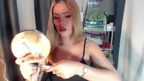 andrea06121998 online show from July 28, 2026, 7:37 am
