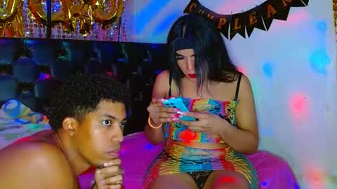 andrea andres couplehot online show from June 18, 2026, 11:36 am