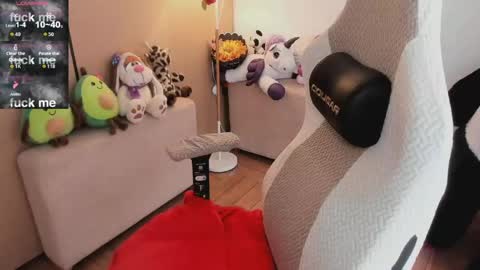 Snapshot of andrea_bonnie chatting on May 19, 2026, 9:10 pm andrea_bonnie online show from May 19, 2026, 9:10 pm