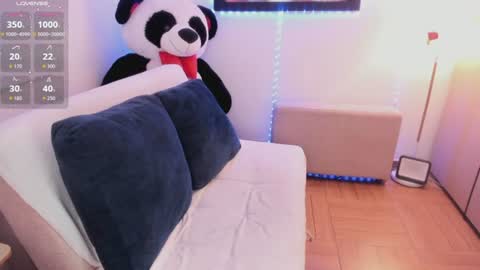 andrea_bonnie online show from July 28, 2026, 11:58 pm
