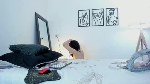 Snapshot of andrea_cherryy_ chatting on February 12, 2026, 2:56 pm Andrea Cherry online show from February 12, 2026, 2:56 pm