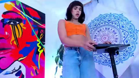 Andrea online show from June 17, 2026, 7:59 pm