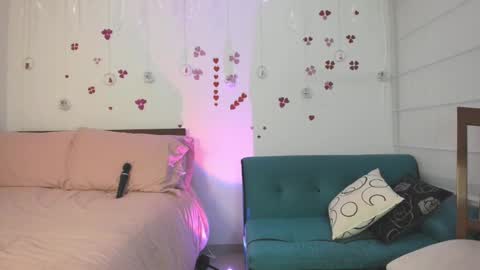 ANDREA IM INDEPENDENT MODEL online show from January 18, 2025, 5:20 am