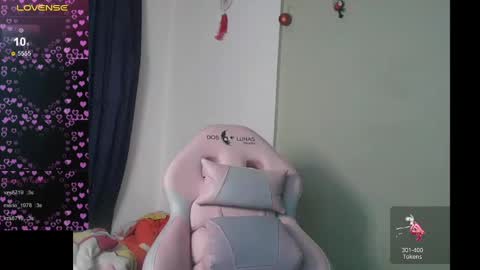             online show from December 7, 2024, 11:18 am