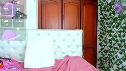 Snapshot of andrea_williams24 chatting on April 23, 2026, 1:35 pm Naomi Andrea Daviss online show from April 23, 2026, 1:35 pm