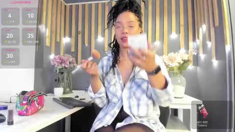 Andrea Zoelins online show from June 3, 2026, 2:55 pm