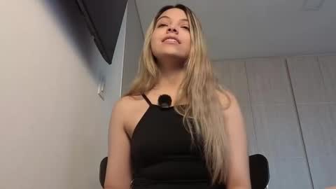 Snapshot of andreau_19 chatting on February 9, 2026, 1:26 pm andreau 19 online show from February 9, 2026, 1:26 pm