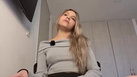 Snapshot of andreau_19 chatting on February 27, 2026, 2:06 pm andreau 19 online show from February 27, 2026, 2:06 pm