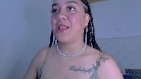 Snapshot of andrebigboobs chatting on December 20, 2024, 9:06 pm Andre online show from December 20, 2024, 9:06 pm