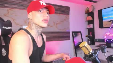 andrees_s online show from December 21, 2025, 3:13 am