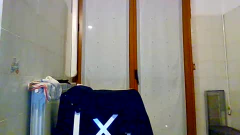 Snapshot of andregio0087 chatting on December 23, 2025, 3:48 am andregio0087 online show from December 23, 2025, 3:48 am