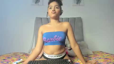 andreina_evans online show from March 20, 2026, 4:39 am